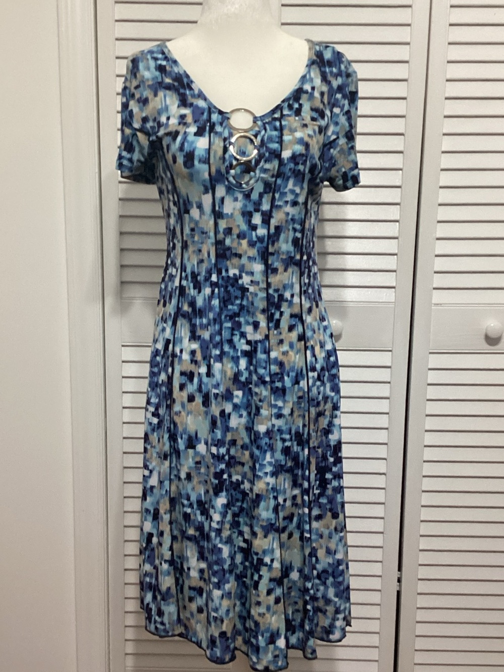 Sami & Jo Blue Mosaic Print Midi Dress with Ring Front
